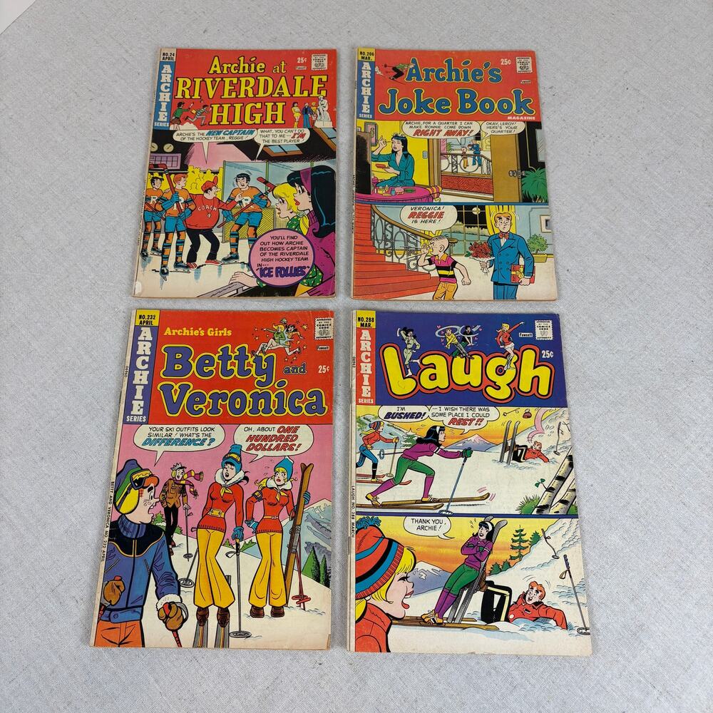 Set of 4 Archie Riverdale High Betty & Veronica Paperback Comics 1975